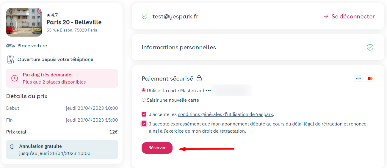 Web de Yespark: paso Pago seguro de una reserva de corta duración, botón Reservar señalado con una flecha